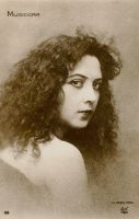 Irma Vep was played by <b>Jeanne Roques</b> using the stage name Musidora. - 000208